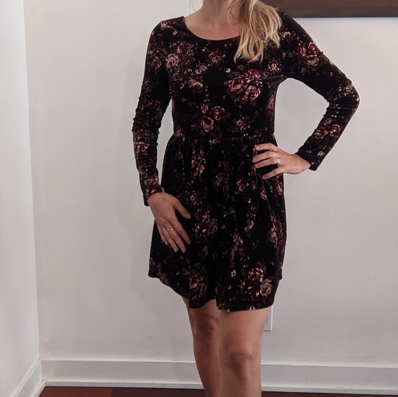 Velvet Baby Doll Dress Floral - Picture 3 of 11